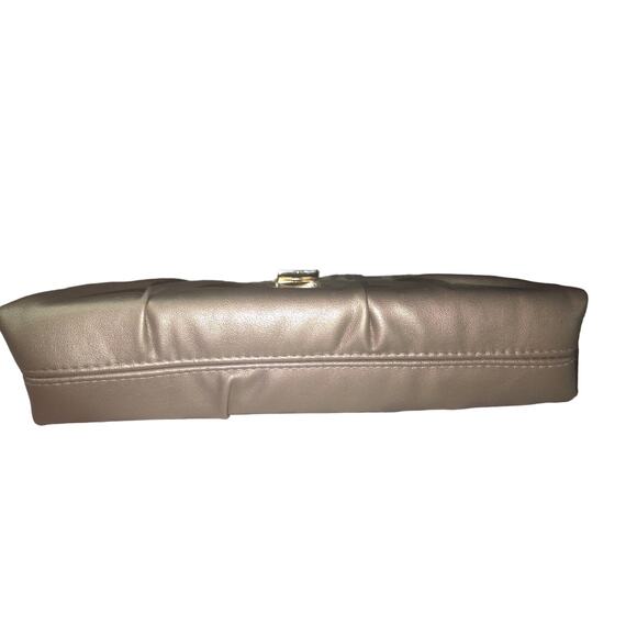 Jessica McClintock Gold evening purse - Picture 3 of 3